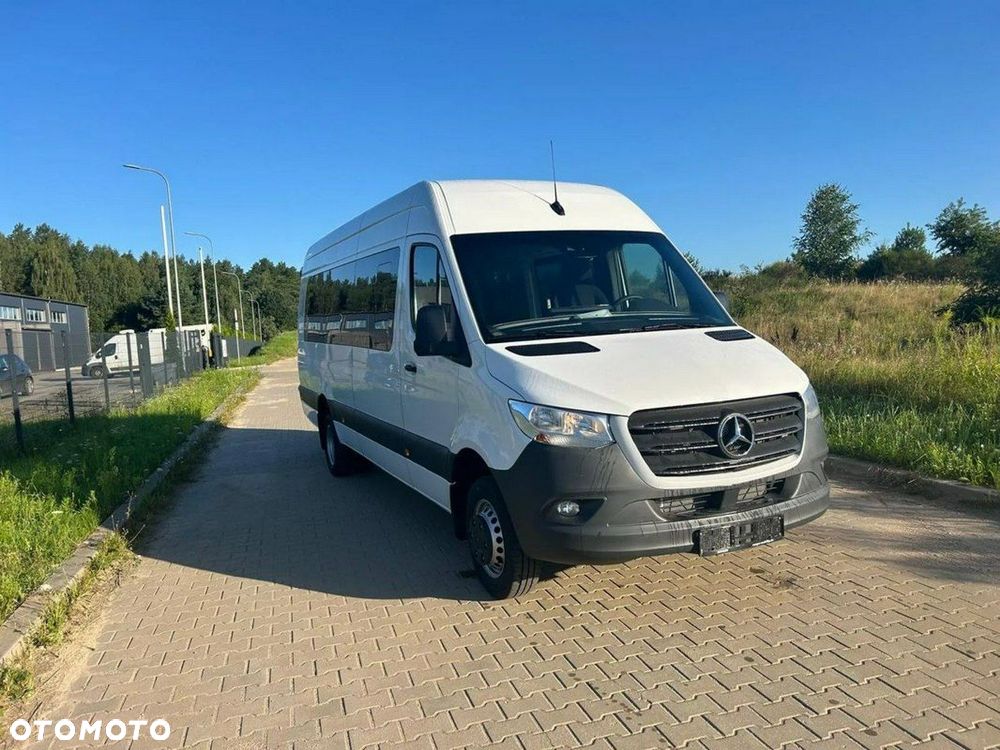 Mercedes-Benz Sprinter - 1