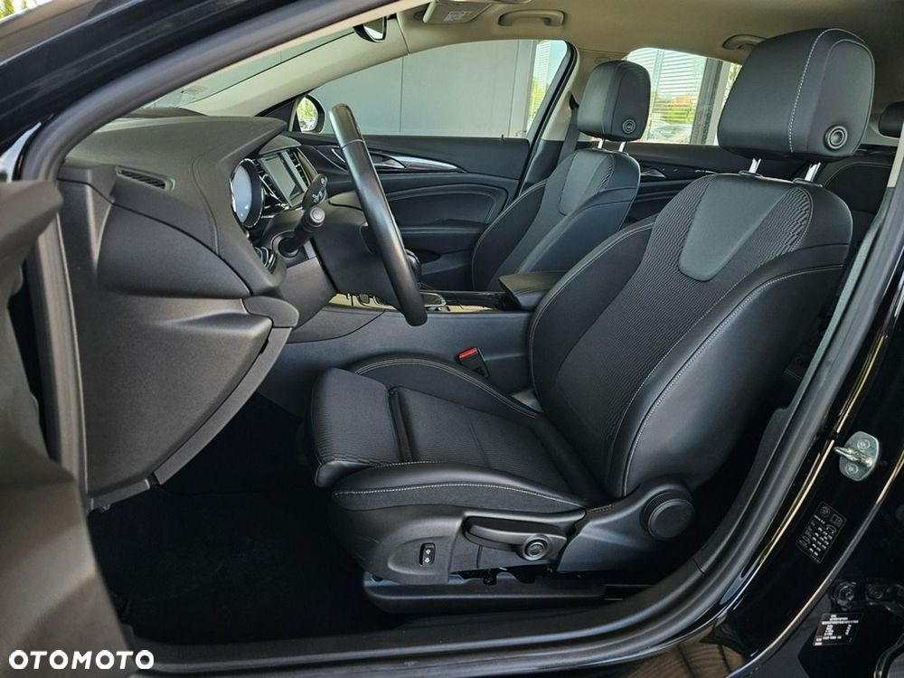 Opel Insignia - 29