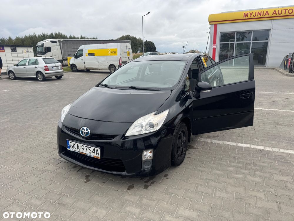 Toyota Prius - 18