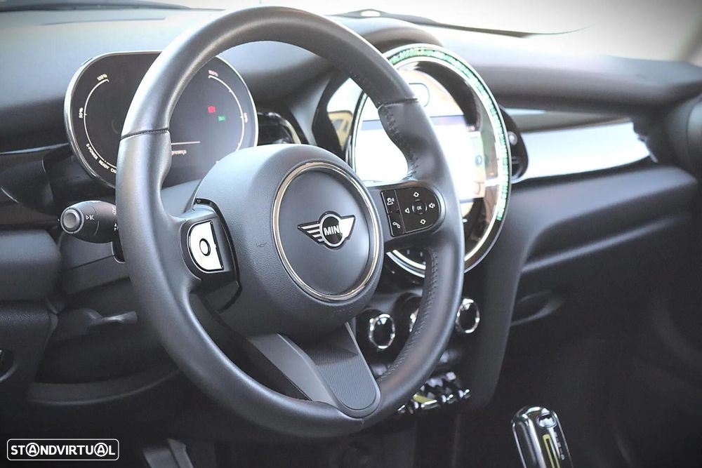 MINI 3 Portas Cooper SE Essential - 17