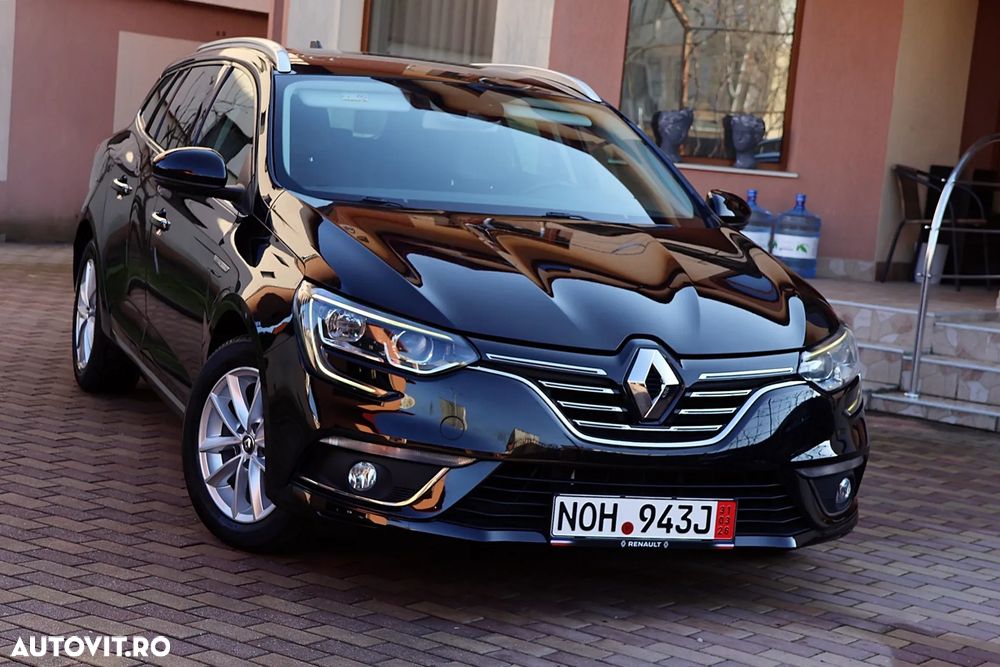 Renault Megane ENERGY dCi 110 Start & Stop Bose Edition - 4