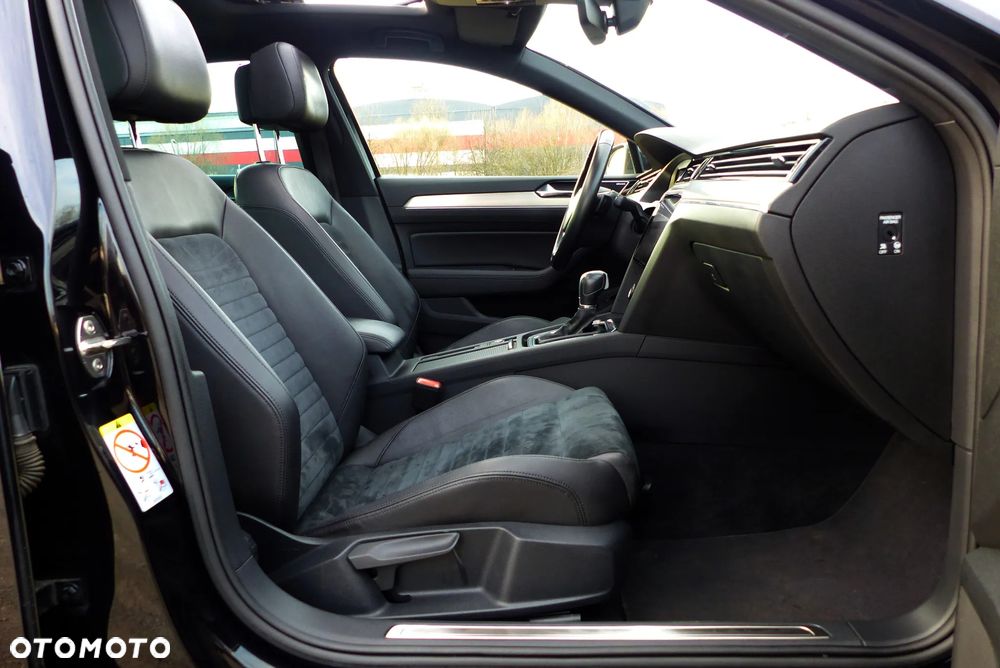 Volkswagen Passat 2.0 TDI SCR 4Mot DSG Highline - 13