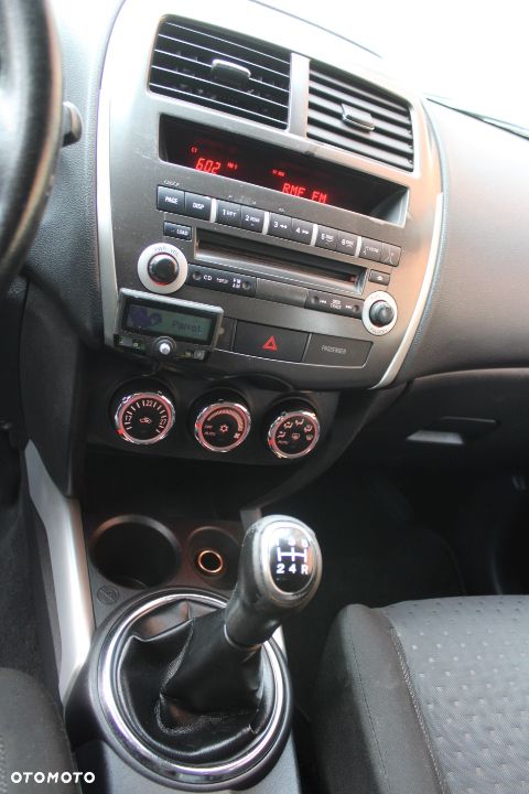Mitsubishi ASX - 15
