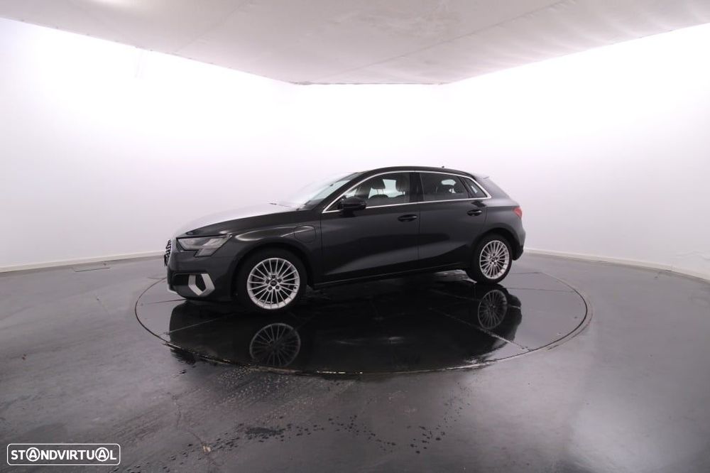 Audi A3 Sportback 40 TFSIe Advanced - 2