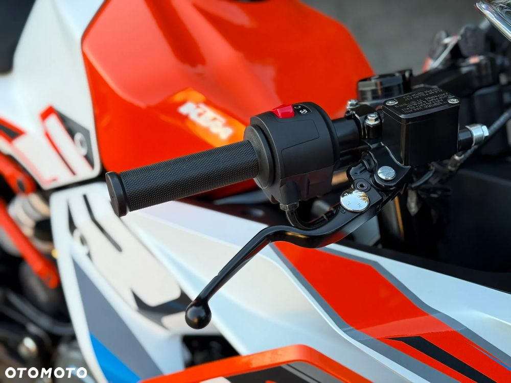 KTM RC 125 - 13