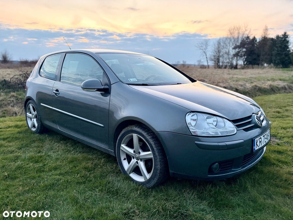 Volkswagen Golf 1.6 FSI Comfortline - 1