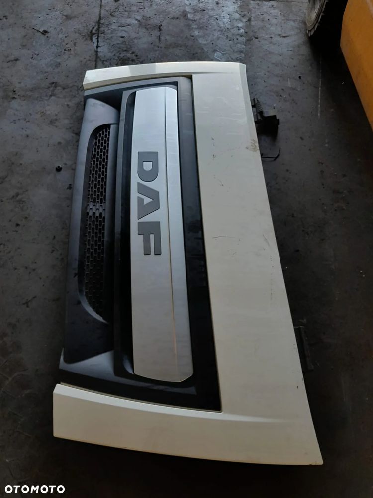 MASKA ATRAPA GRILL DAF LF EURO 6 - 1