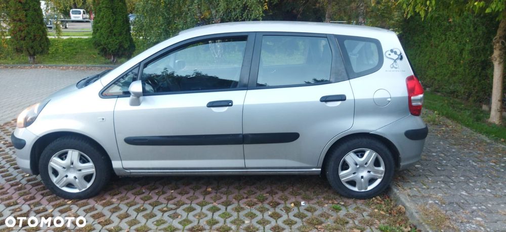Honda Jazz 2004 photo 2
