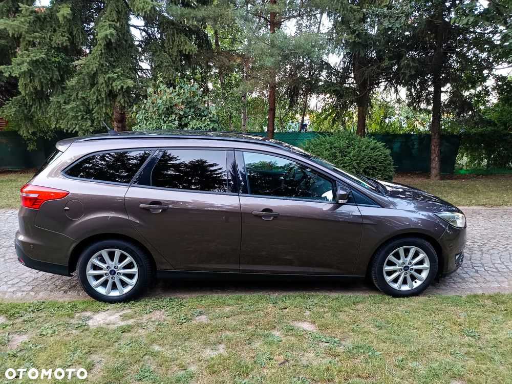 Ford Focus 1.0 EcoBoost STart-Stopp-System TITANIUM - 11
