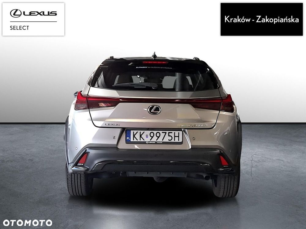 Lexus UX - 9
