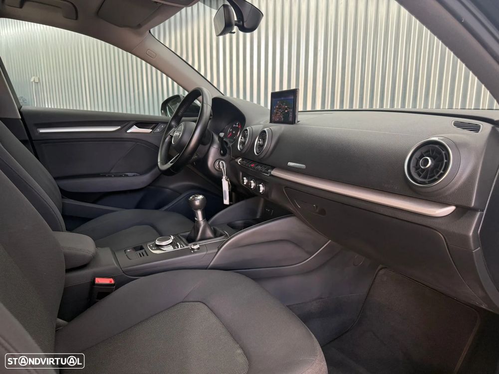 Audi A3 Sportback 30 TDI - 19