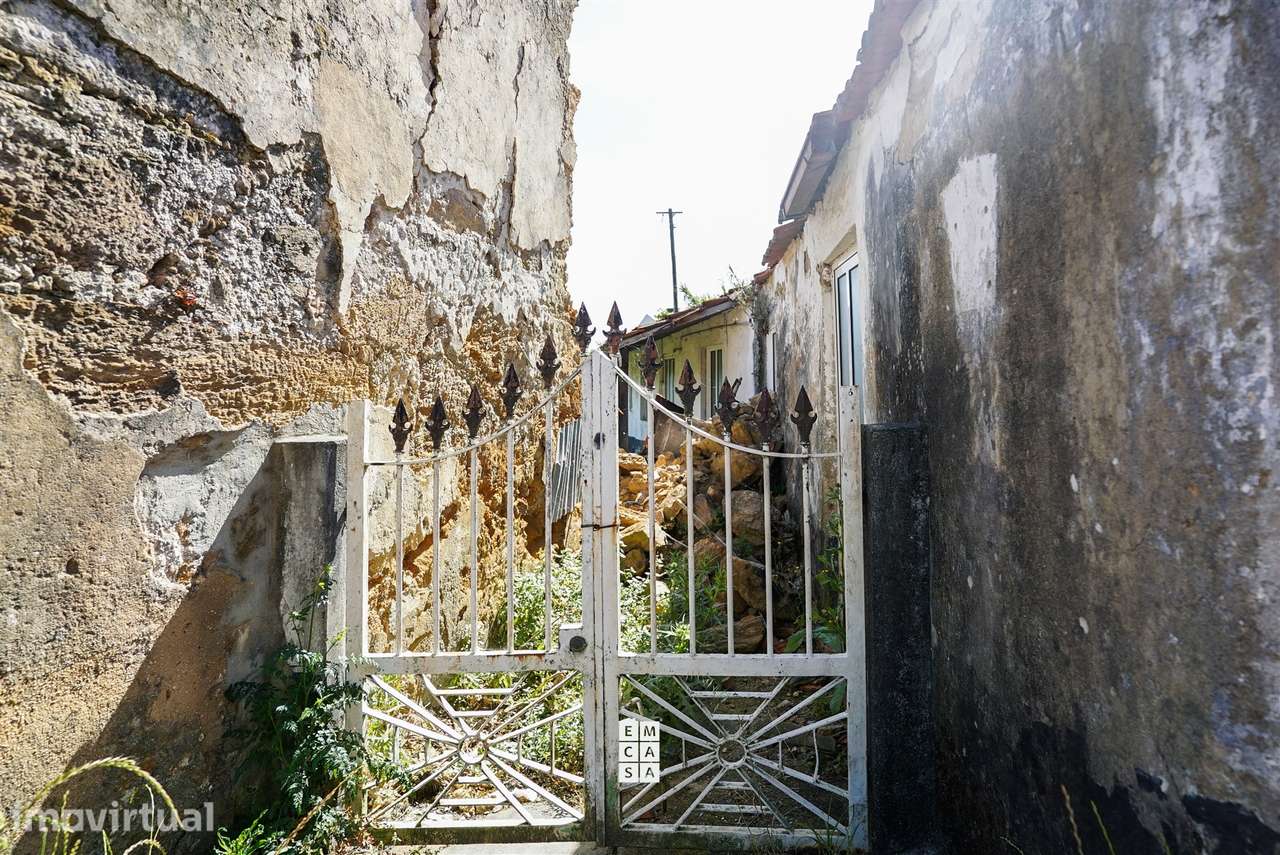 Moradia Devoluta T2 Venda em Vila de Cucujães,Oliveira de Azeméis - Grande imagem: 4/17