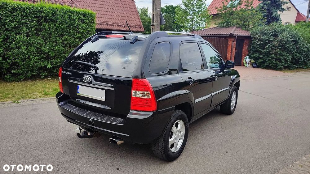 Kia Sportage 2.0 Freedom + - 35