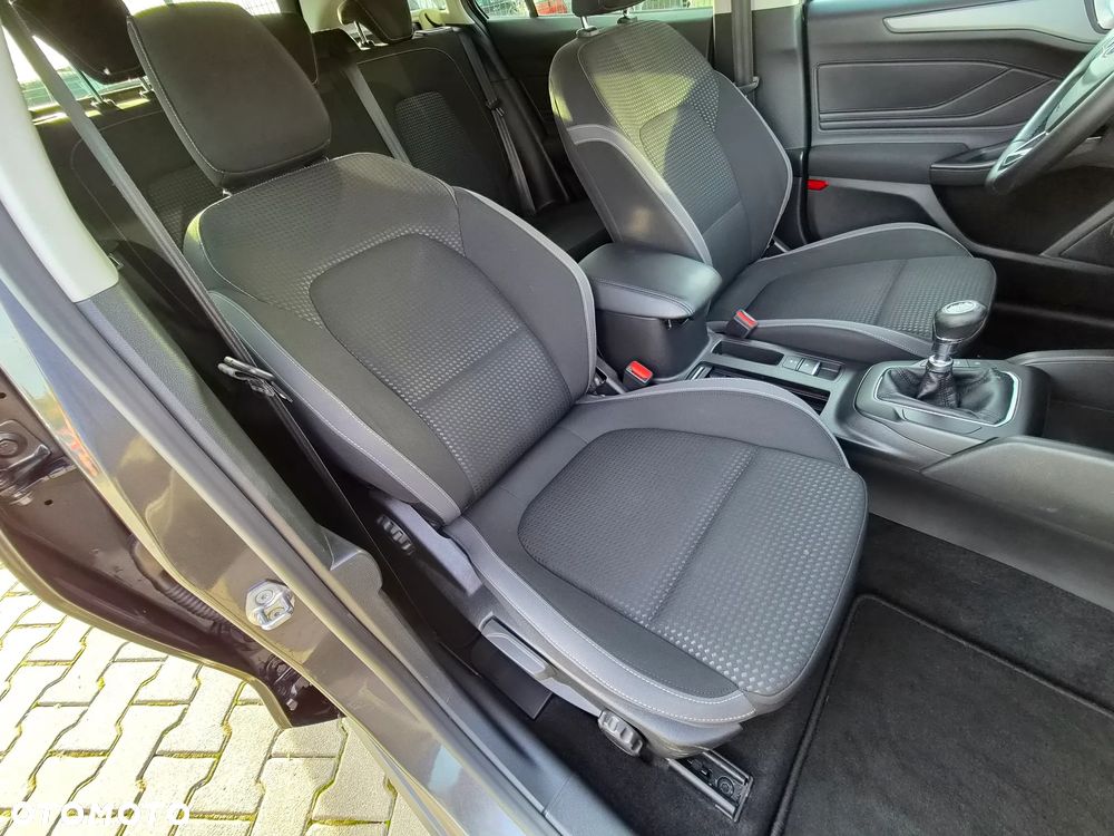 Ford Focus - 31