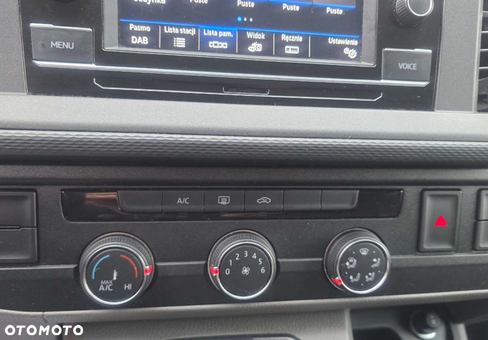 Volkswagen Transporter - 17