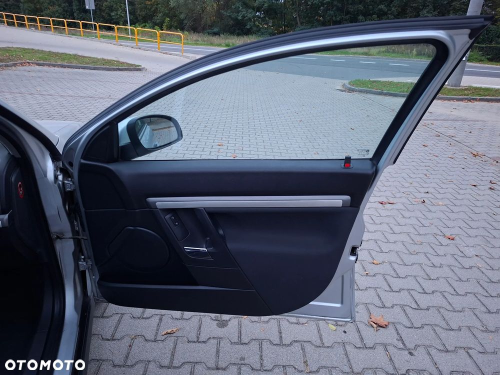 Opel Vectra - 18