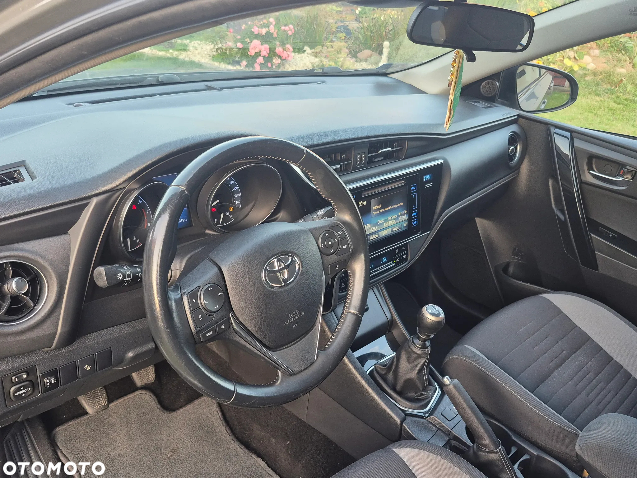 Toyota Auris 1.6 Premium - 9