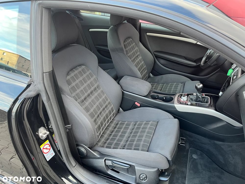 Audi A5 Coupé 2.0 TDI DPF quattro - 17