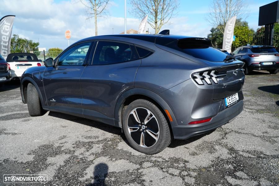 Ford Mustang Mach-E 75.7 kWh Premium AWD - 10