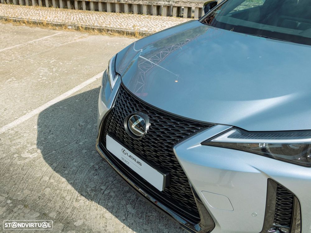Lexus UX 250h Sport (Ecrã 12.3) - 21