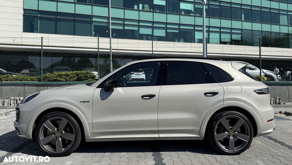 Porsche Cayenne - 7