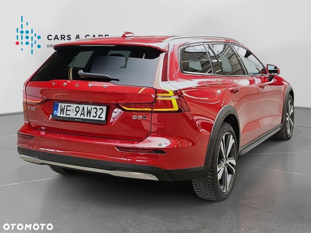 Volvo V60 Cross Country - 25