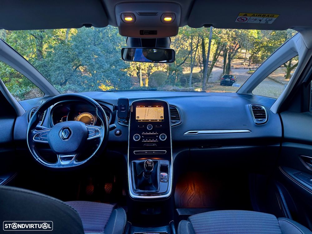 Renault Scénic 1.5 dCi Exclusive SS - 8