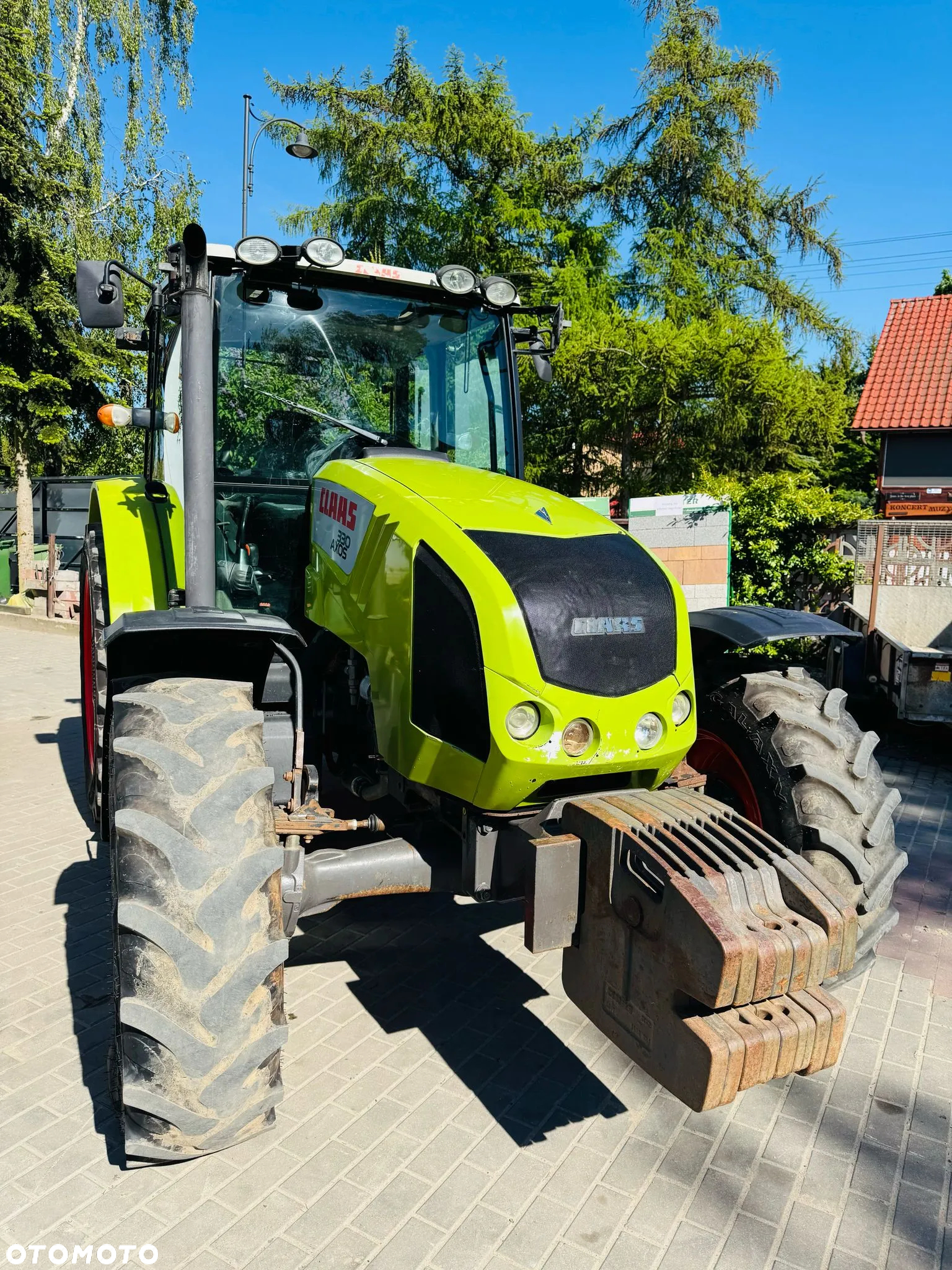 Claas Axos 330 - 6