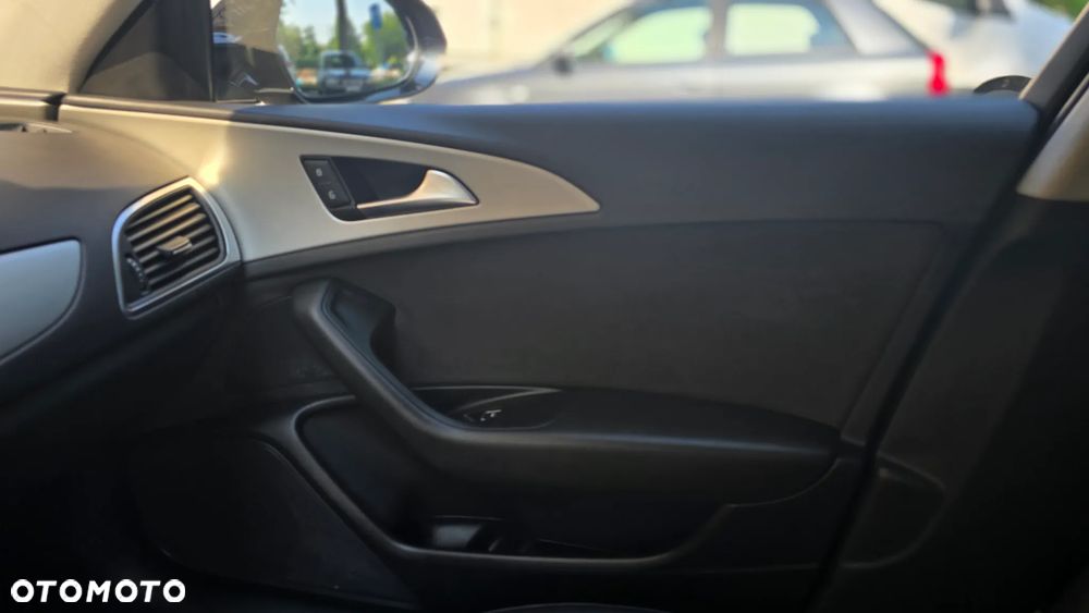 Audi A6 Avant 3.0 TDI Multitronic - 25