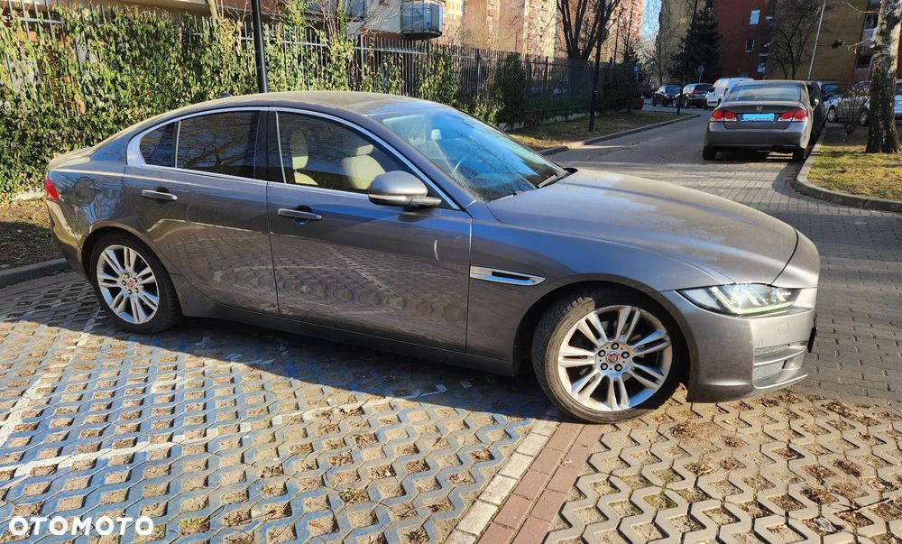 Jaguar XE E-Performance Prestige - 5