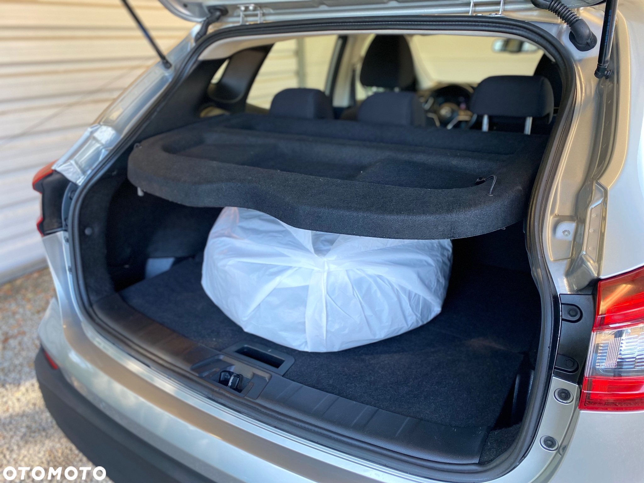 Nissan Qashqai 1.3 DIG-T Acenta DCT - 6