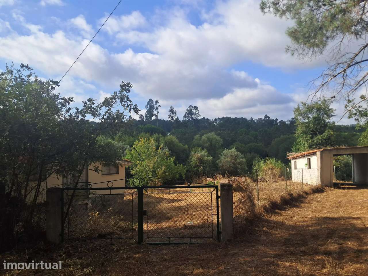 Casa de arrecadação T2 com 3.000 m² de terreno e total privacidade, a - Grande imagem: 4/31