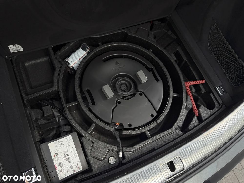 Audi Q5 40 TDI quattro S tronic S line - 38
