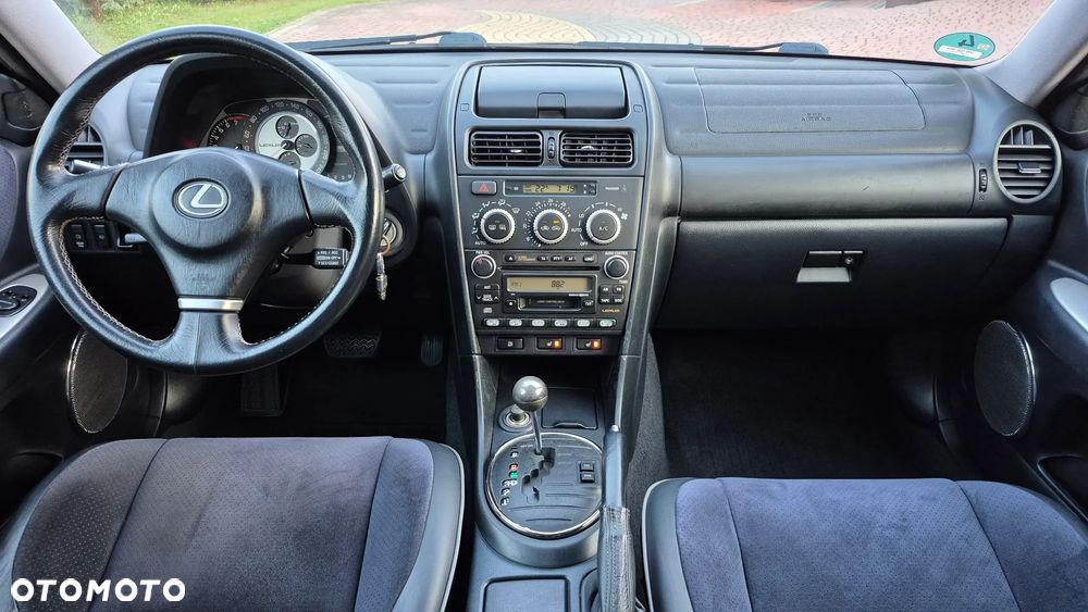 Lexus IS 200 Prestige - 7