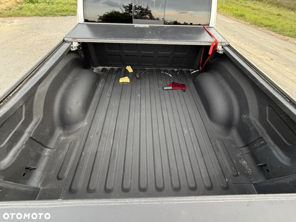 Dodge RAM - 38