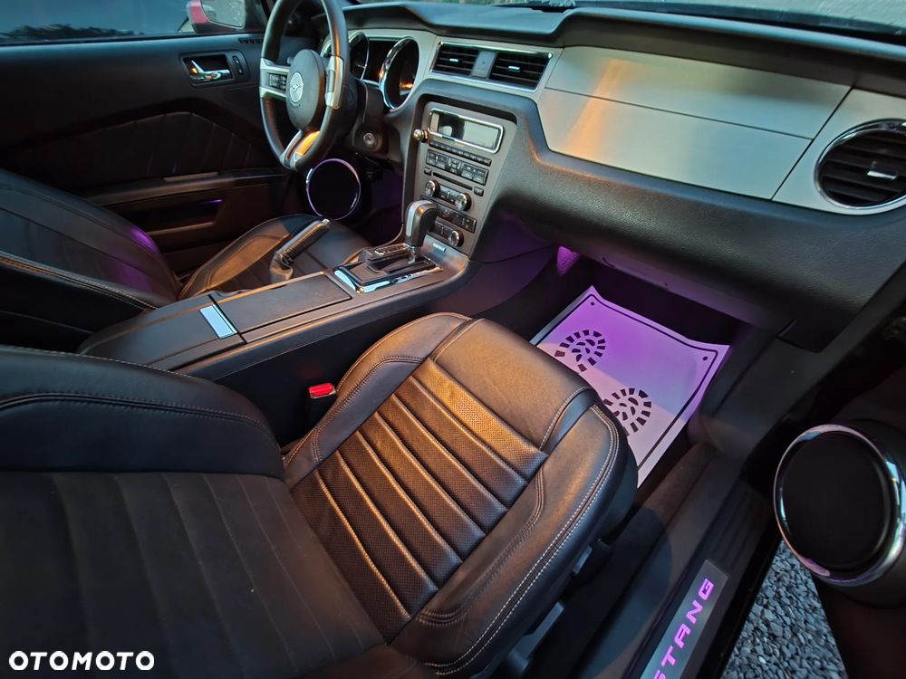 Ford Mustang - 26