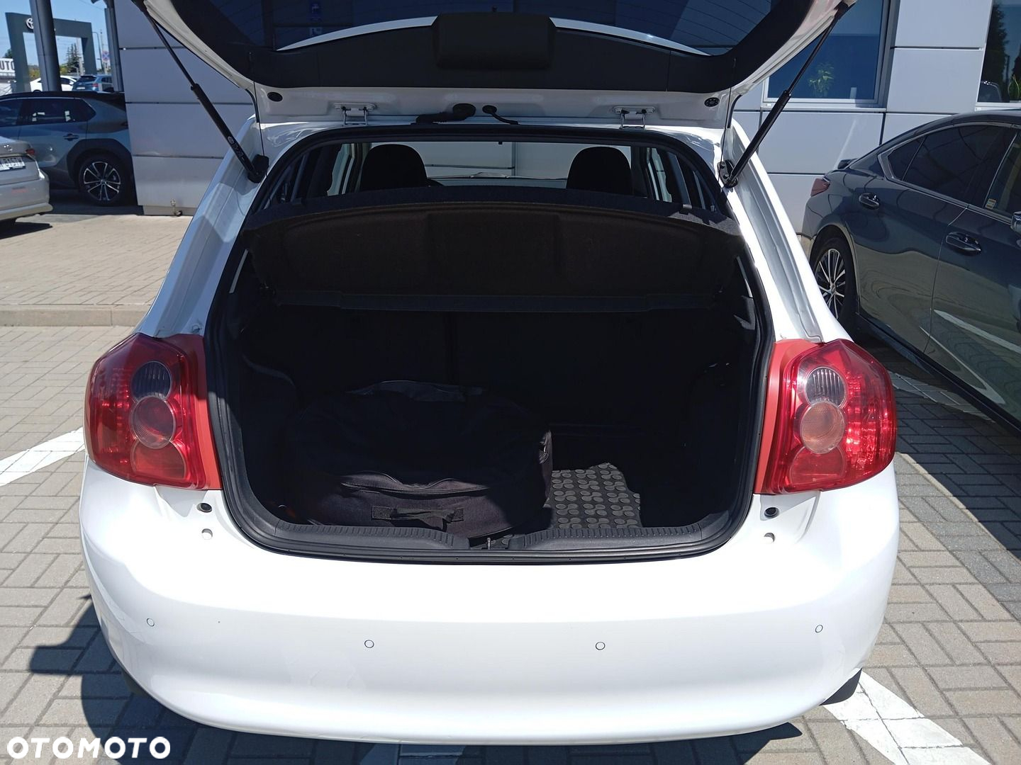 Toyota Auris 1.33 VVT-i Terra - 15