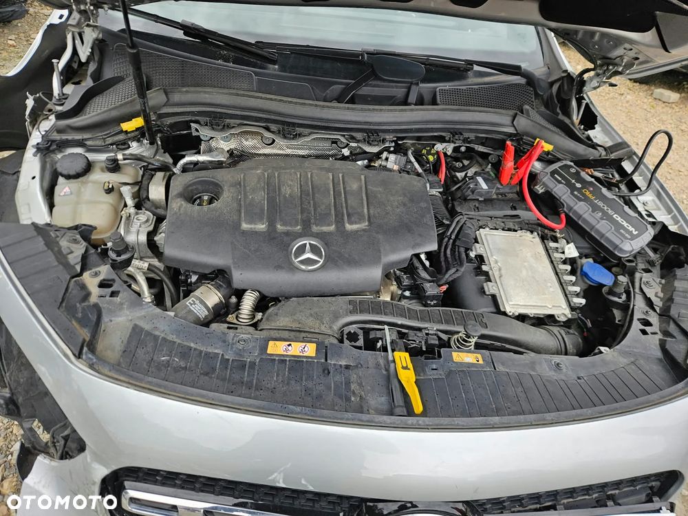 Mercedes-Benz GLA - 22