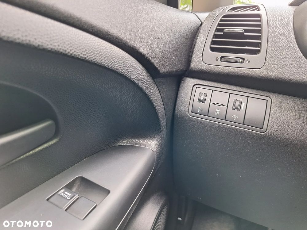 Kia Venga - 16