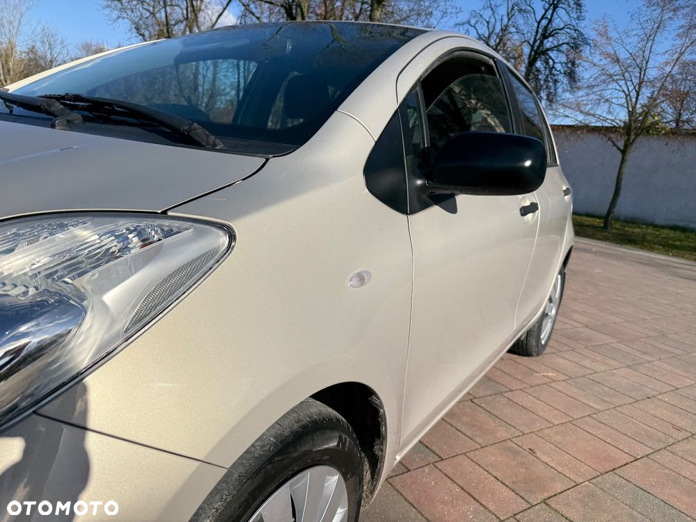 Toyota Yaris 1.33 Luna - 15