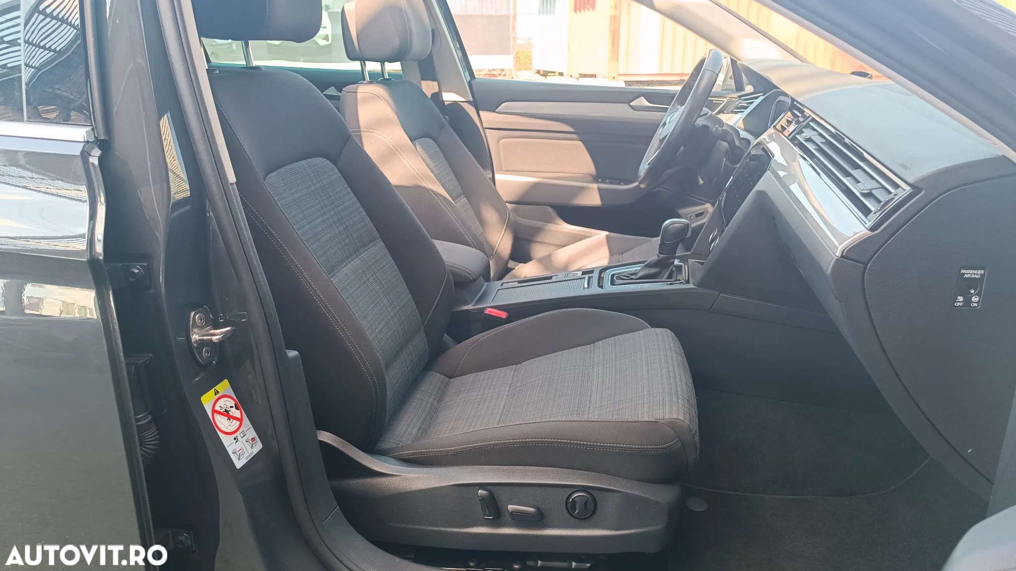 Volkswagen Passat Variant 2.0 TDI DSG Business - 31