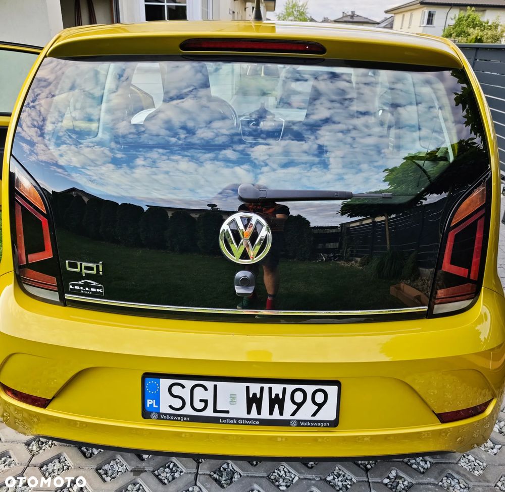 Volkswagen up! 1.0 high - 23