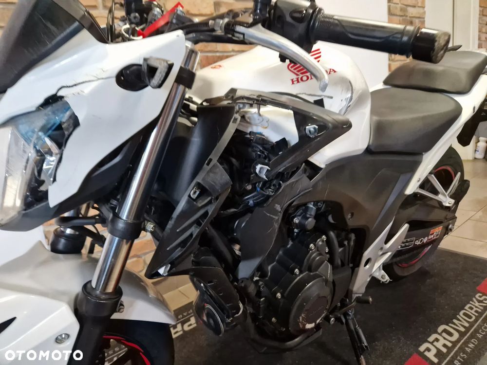 Honda CB - 32