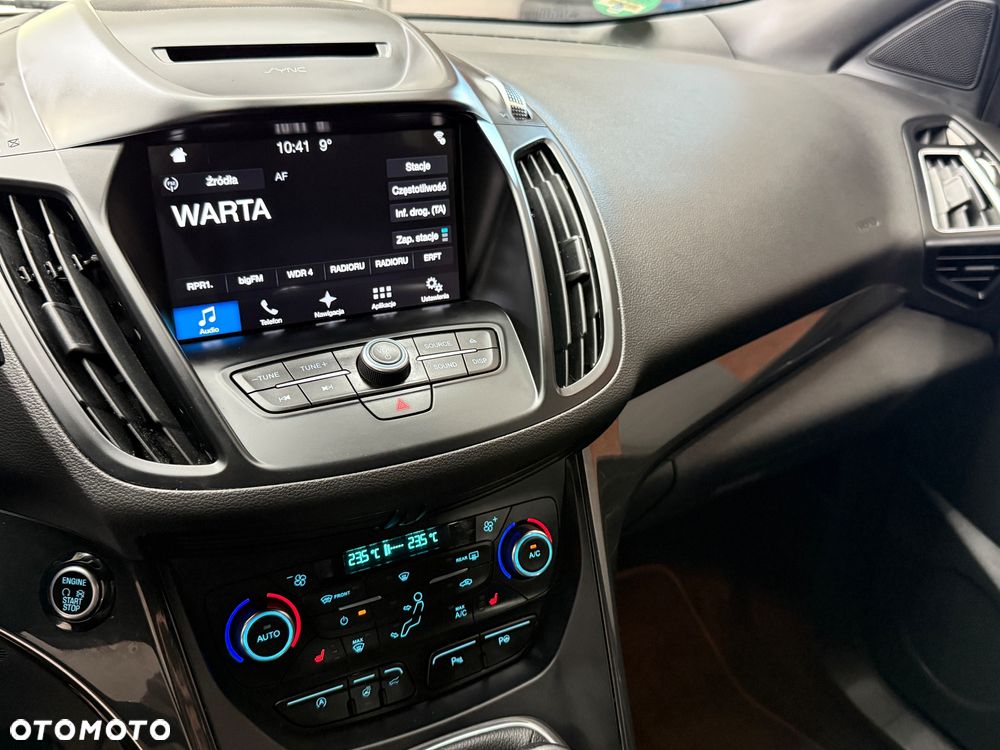 Ford Kuga 1.5 EcoBoost 2x4 ST-Line - 19