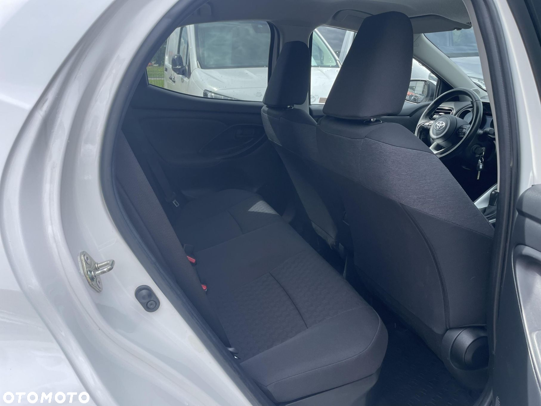 Toyota Yaris Hybrid 1.5 Comfort - 21