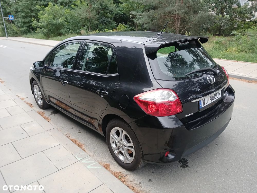 Toyota Auris - 2