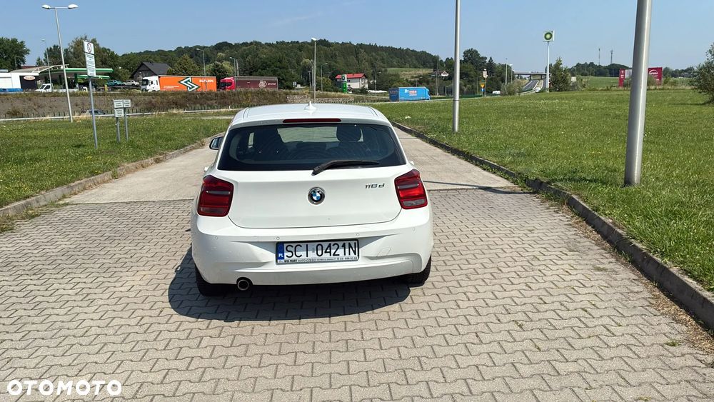 BMW Seria 1 116d - 5