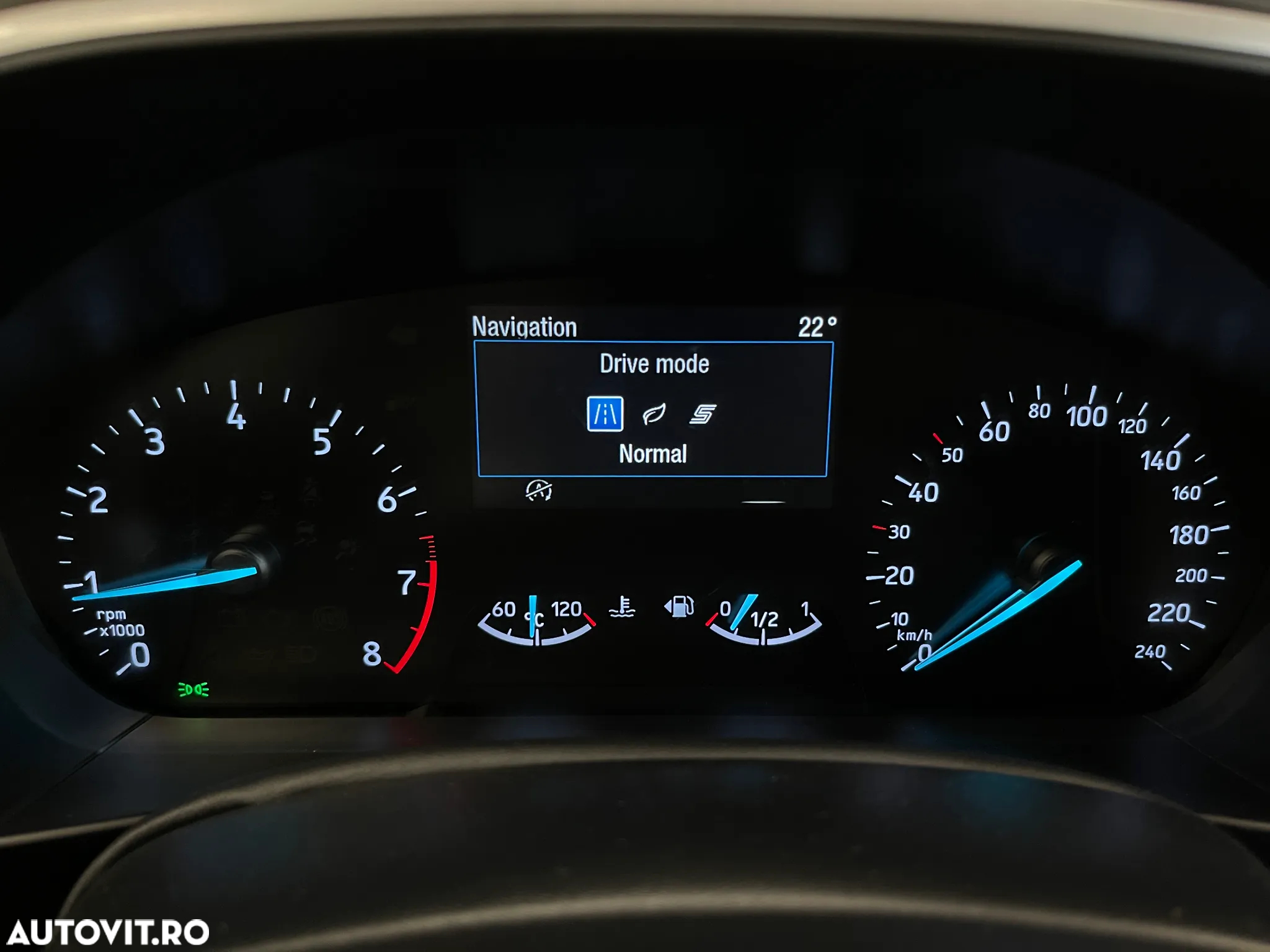Ford Focus 1.0 EcoBoost MHEV Connected - 19