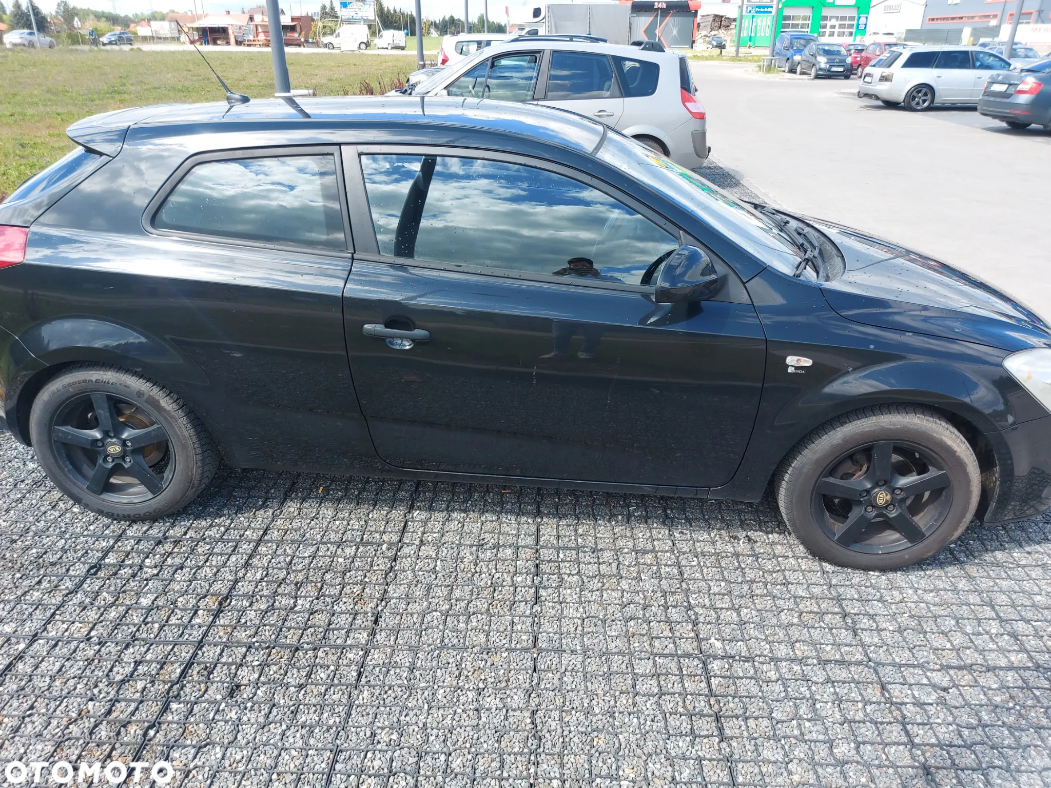 Kia ProCeed - 2