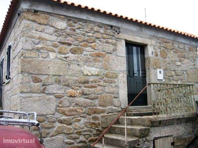 Moradia | Freixo De Numão | Vila Nova de Foz Coa - Grande imagem: 2/12